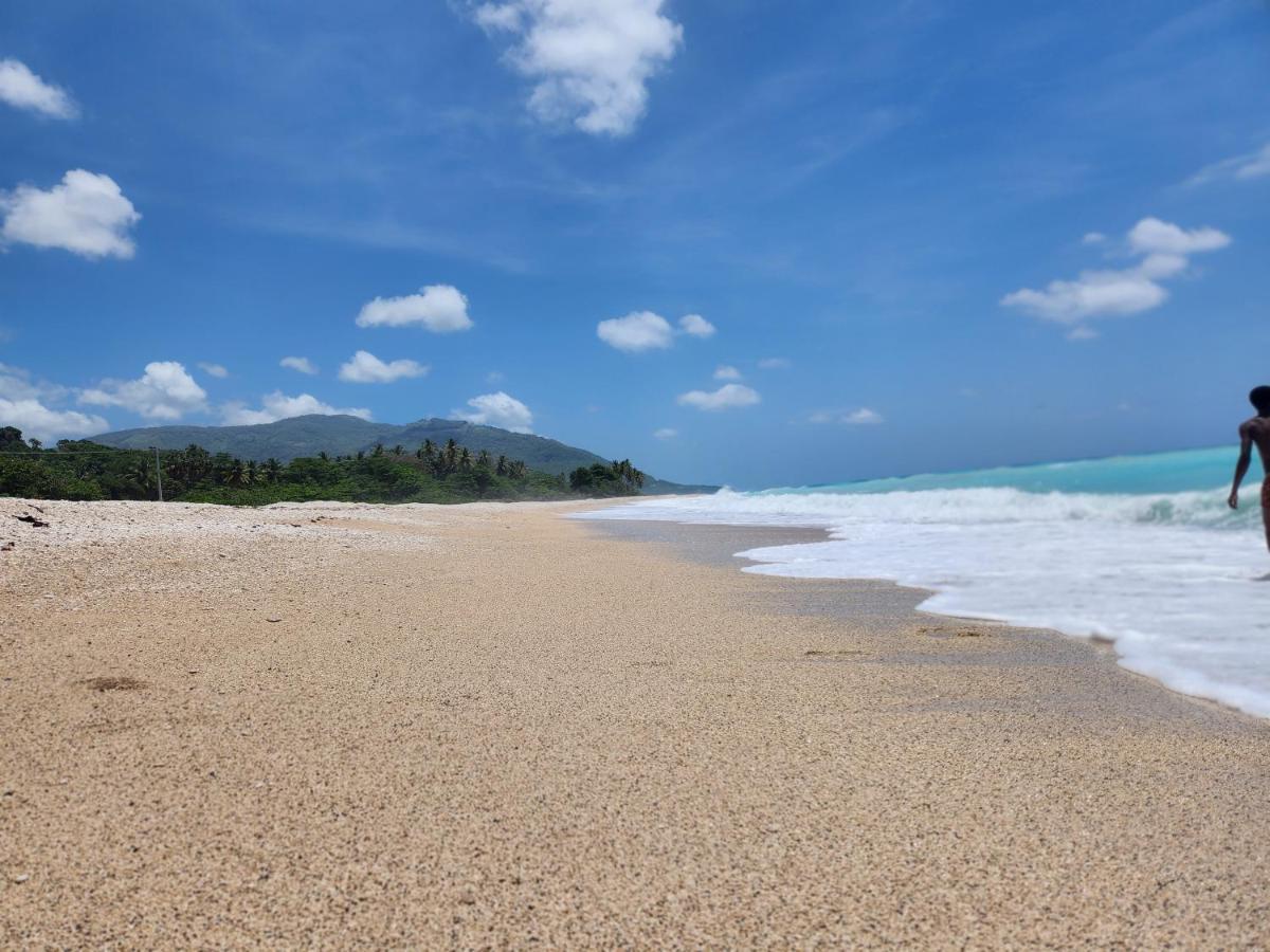Beachfront Apartment, Quiet 4 Beds, 1 Bath, Ac, Wi-Fi, Hot Water, In Paraiso Near Los Patos Paraíso Exterior foto