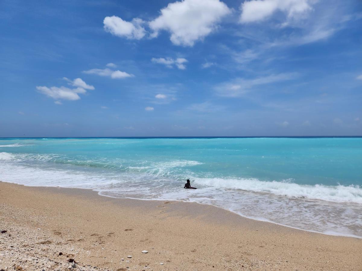Beachfront Apartment, Quiet 4 Beds, 1 Bath, Ac, Wi-Fi, Hot Water, In Paraiso Near Los Patos Paraíso Exterior foto