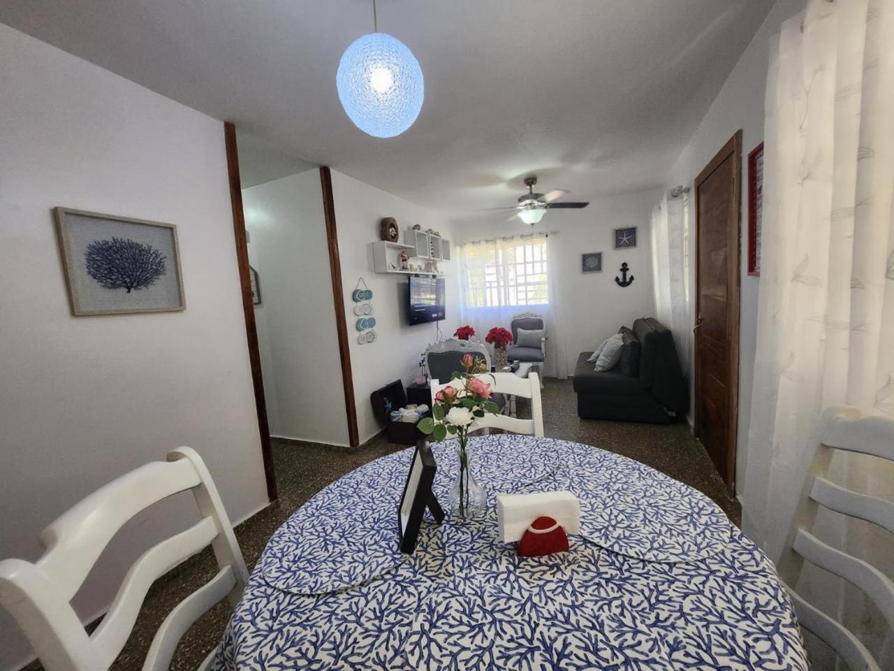 Beachfront Apartment, Quiet 4 Beds, 1 Bath, Ac, Wi-Fi, Hot Water, In Paraiso Near Los Patos Paraíso Exterior foto